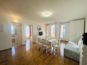 Appartement 2 pièces avec terrasses à 650m de la plage, parking privatif inclus - L'Île-Rousse - FR-1-63-348